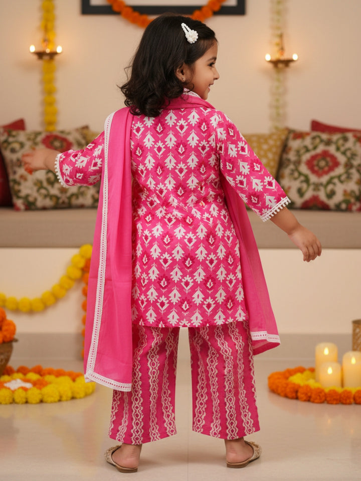 Pink Motif Print Kurti Set