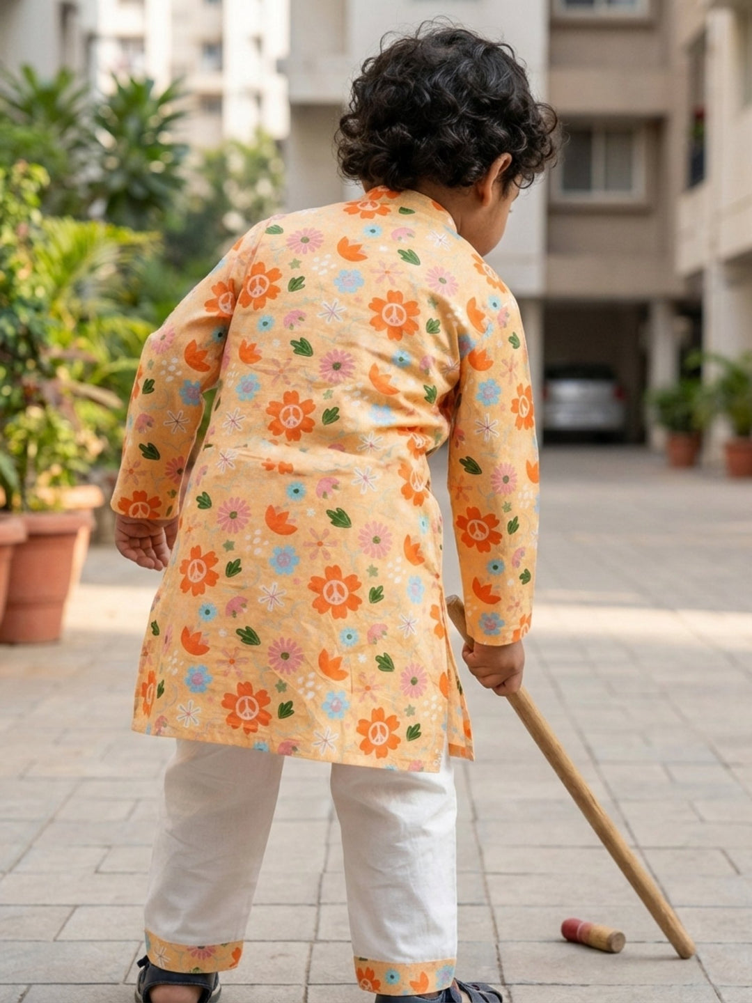 Beige Floral Garden Print