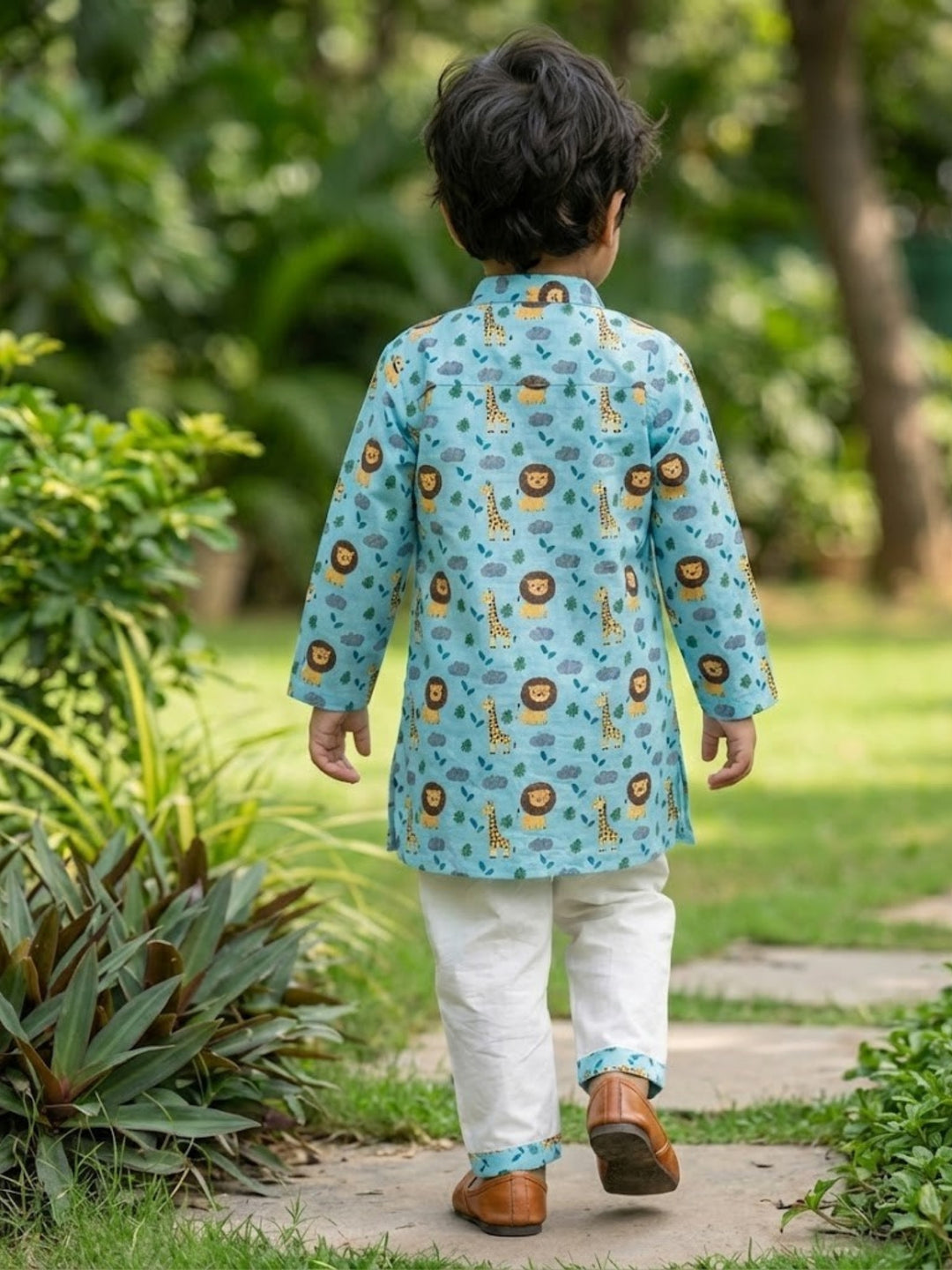 Lion &amp; Giraffe Print