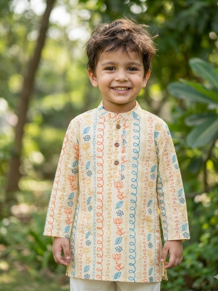 Boho Foral String Print