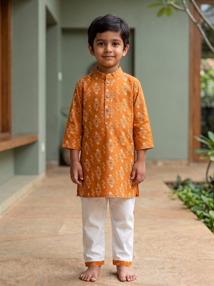 Rust Diamond Floral Butti