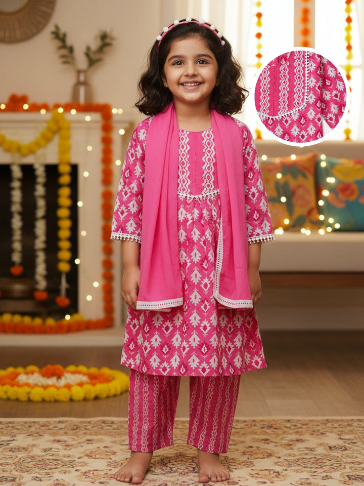 Pink Motif Print Kurti Set