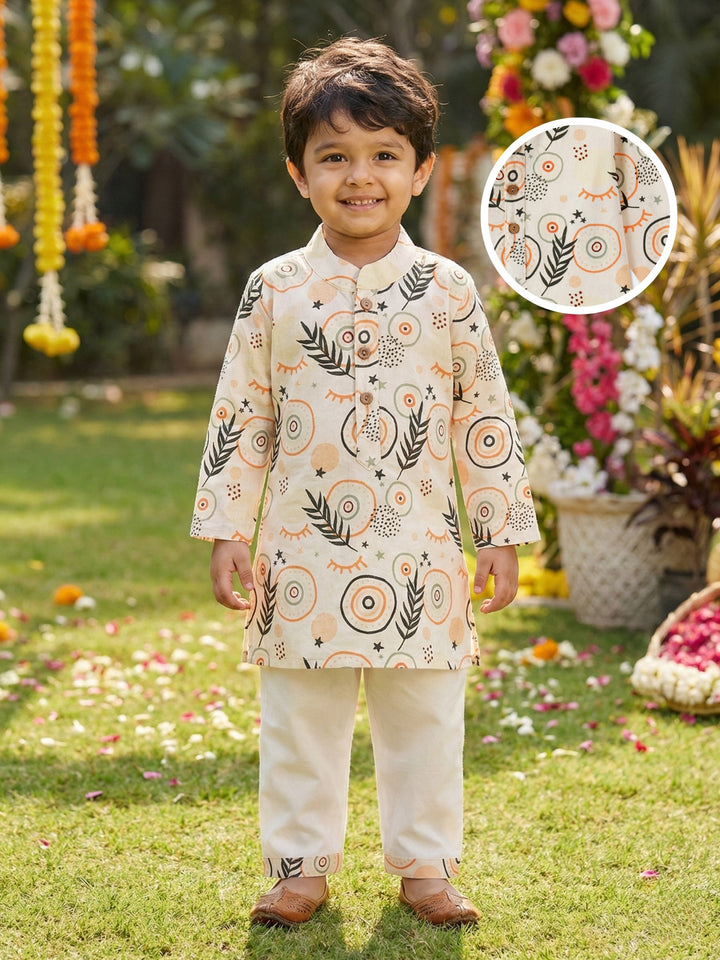 Tribal Circle &amp; Leaf Print