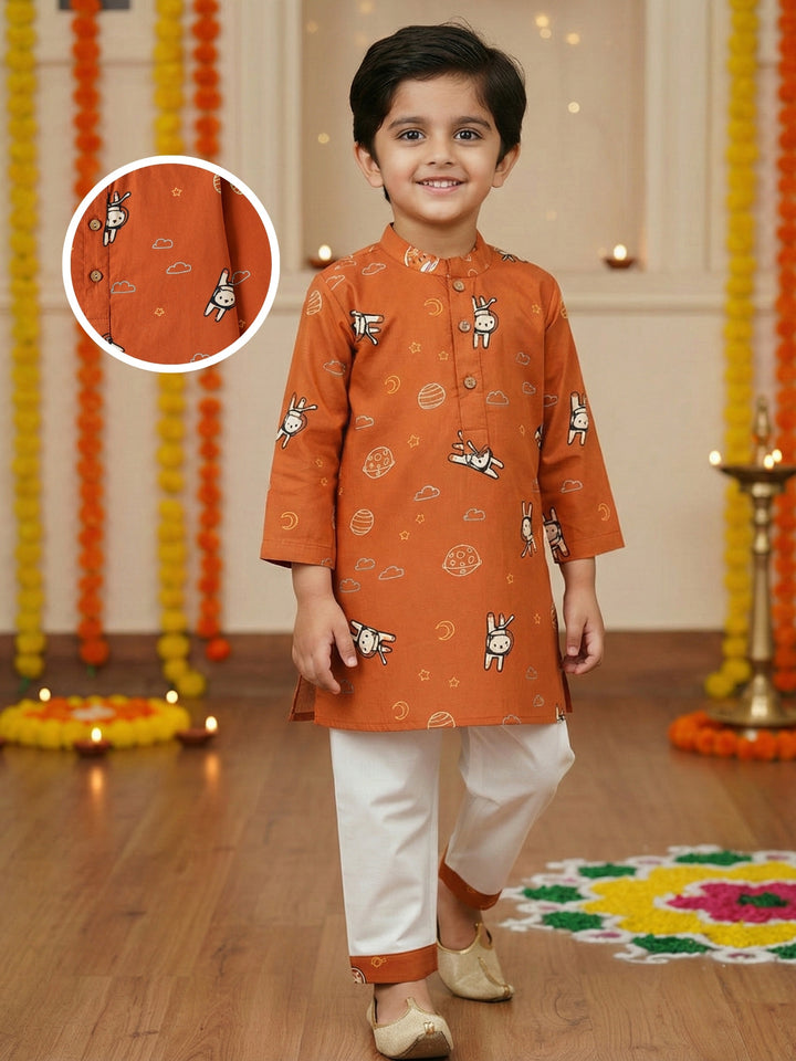 Planet &amp; Astrounaut Print