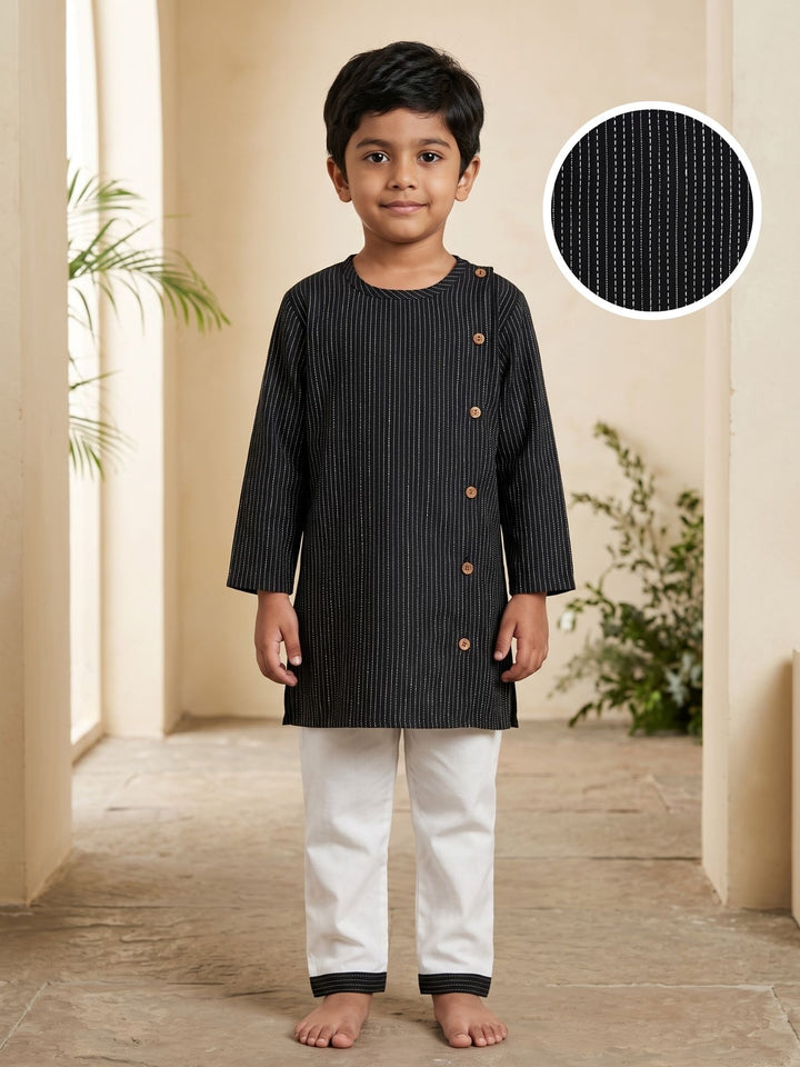 Black Side Cut Katha