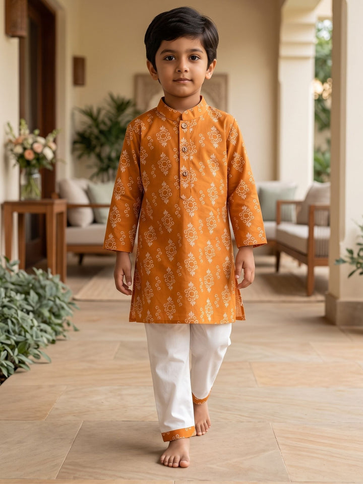 Rust Diamond Floral Butti