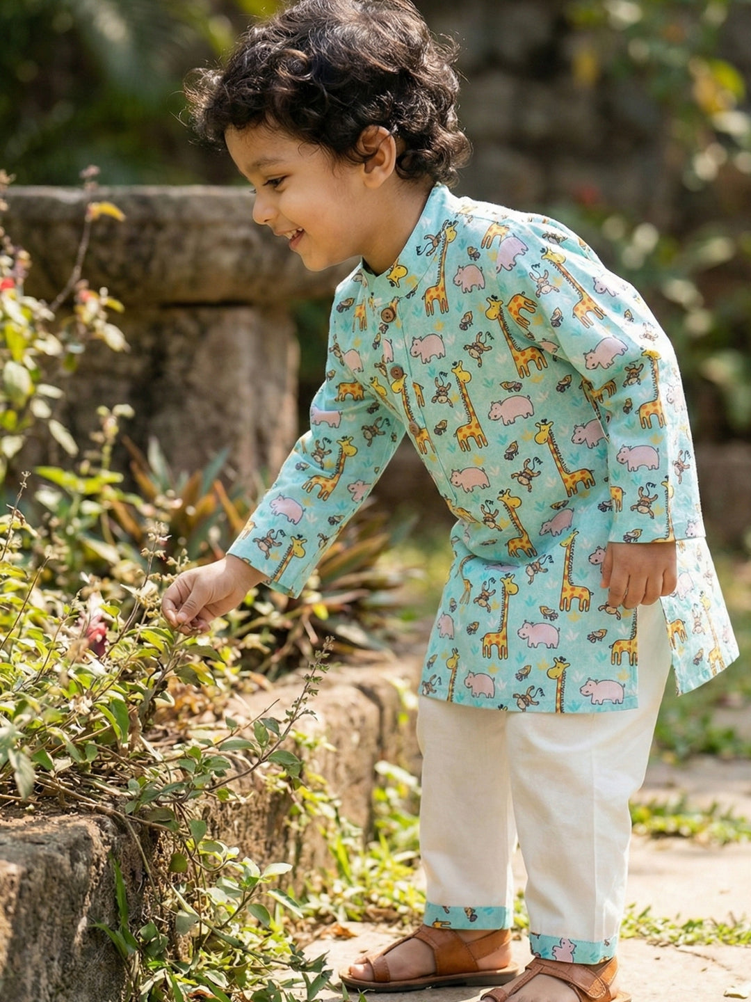 Giraffe &amp; Hippo Print