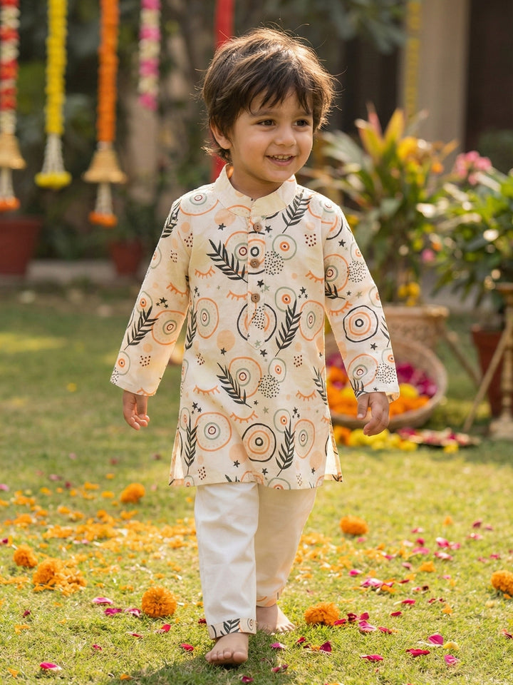 Tribal Circle &amp; Leaf Print