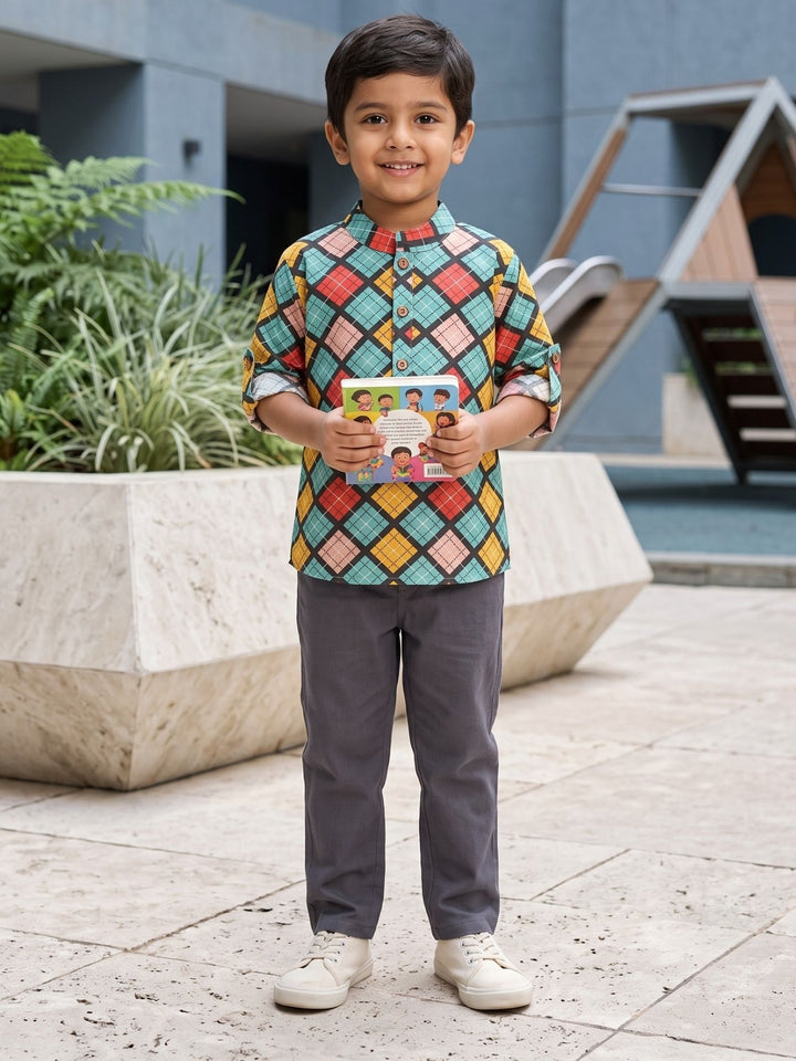 Multicolor Geometric Short Kurta