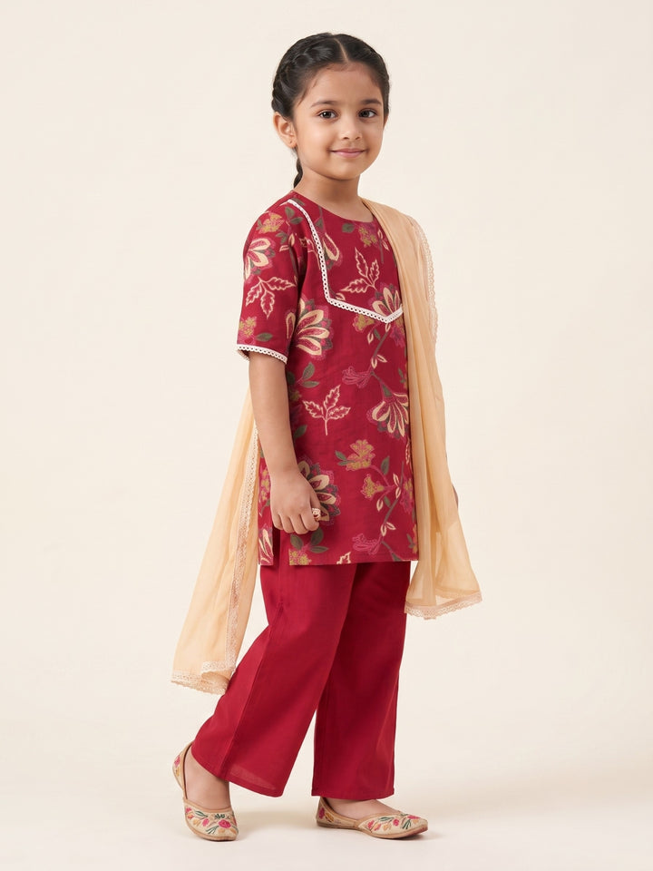 Red Floral Vine Print Kurti Set