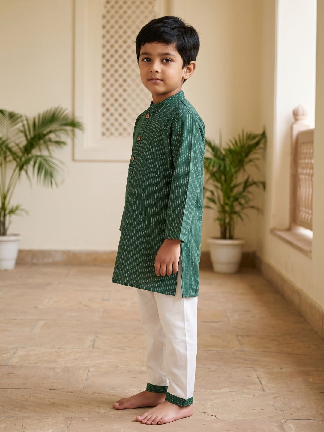 Green Middle Cut Katha